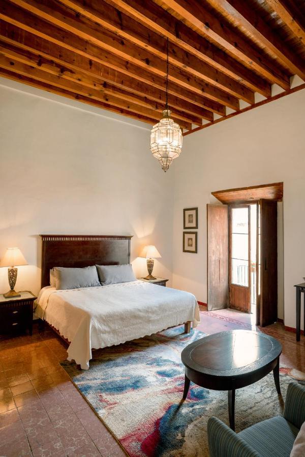La Casa Veintidos Bed & Breakfast Guanajuato Exterior photo